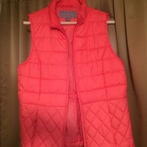 Puffy vest bright pink
